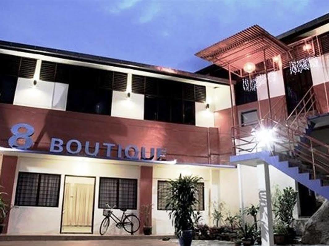 8 Boutique By The Sea Hotel Tanjung Tokong Exterior photo